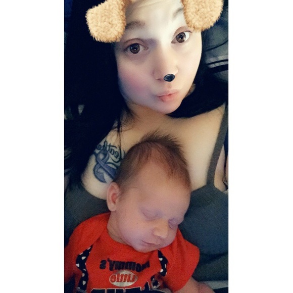 Meet your Posher, Caitlin - Picture 1 of 1